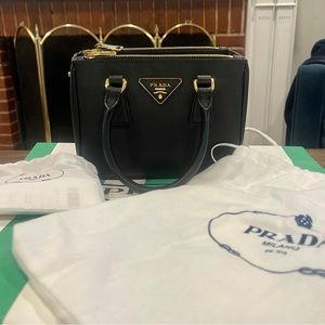 Prada Galleria Saffiano leather mini-bag in black with gold hardware